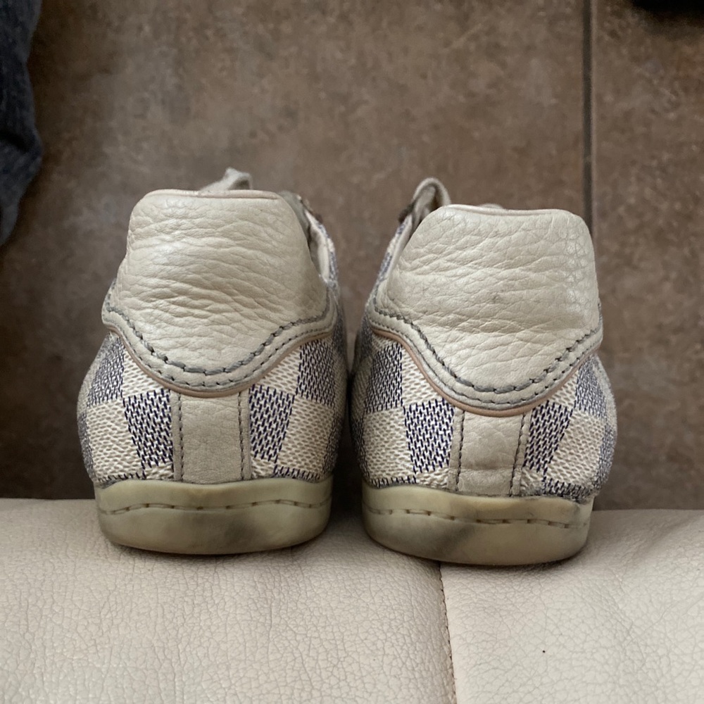 Louis Vuitton Sneakers Size 39 - Picture 6 of 7